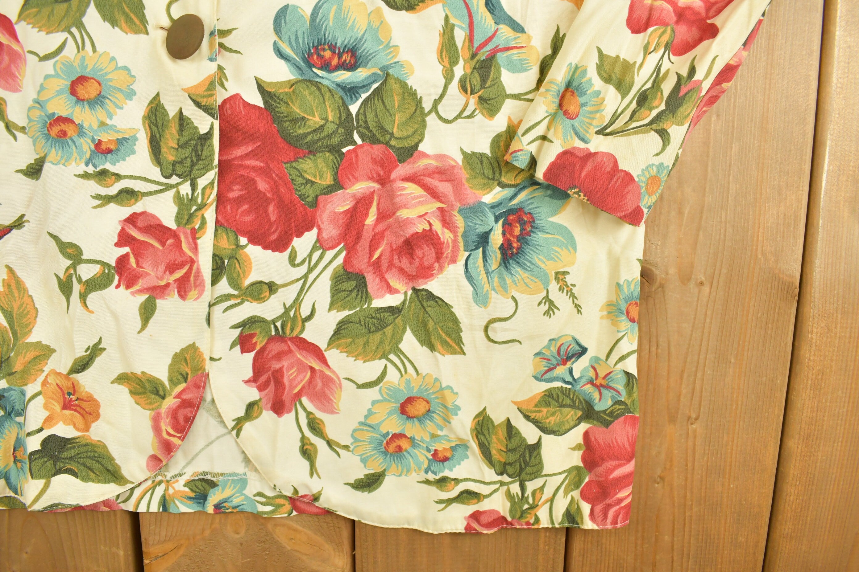 Vintage 1990s Womens Paris Sport Club Floral Theme Button Up Shirt