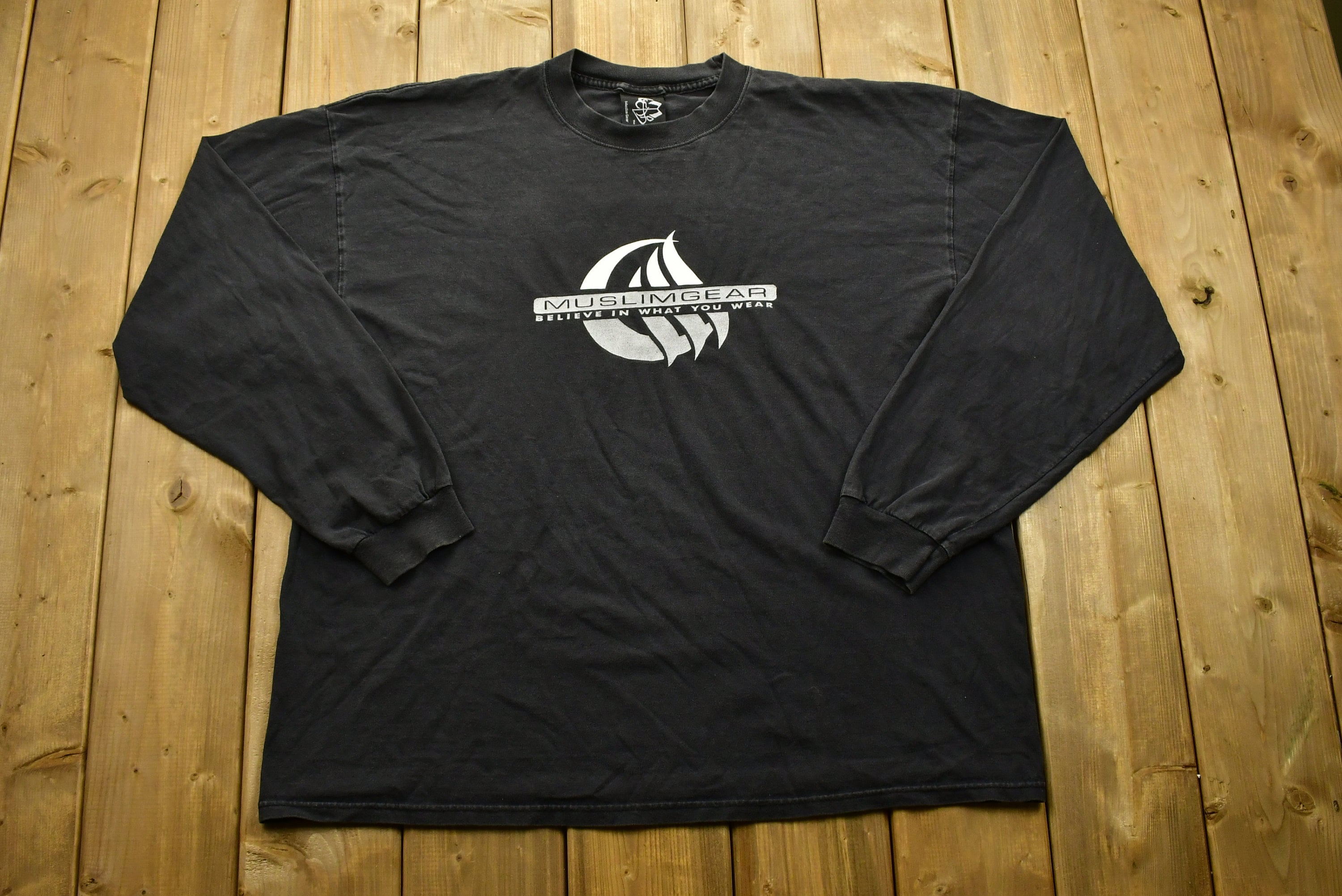 Vintage 90's Muslim Gear "Believe In What You Wear" Long-sleeved T-Shirt