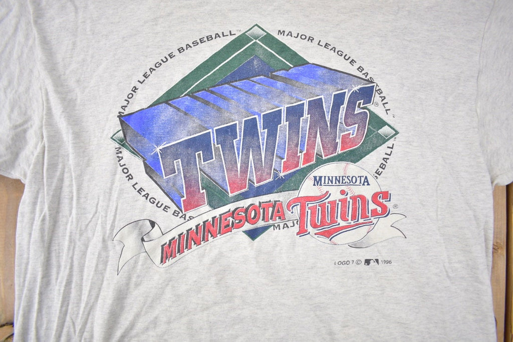 Vintage 1996 Minnesota Twins MLB Graphic Single Stitch T-Shirt Made In USA