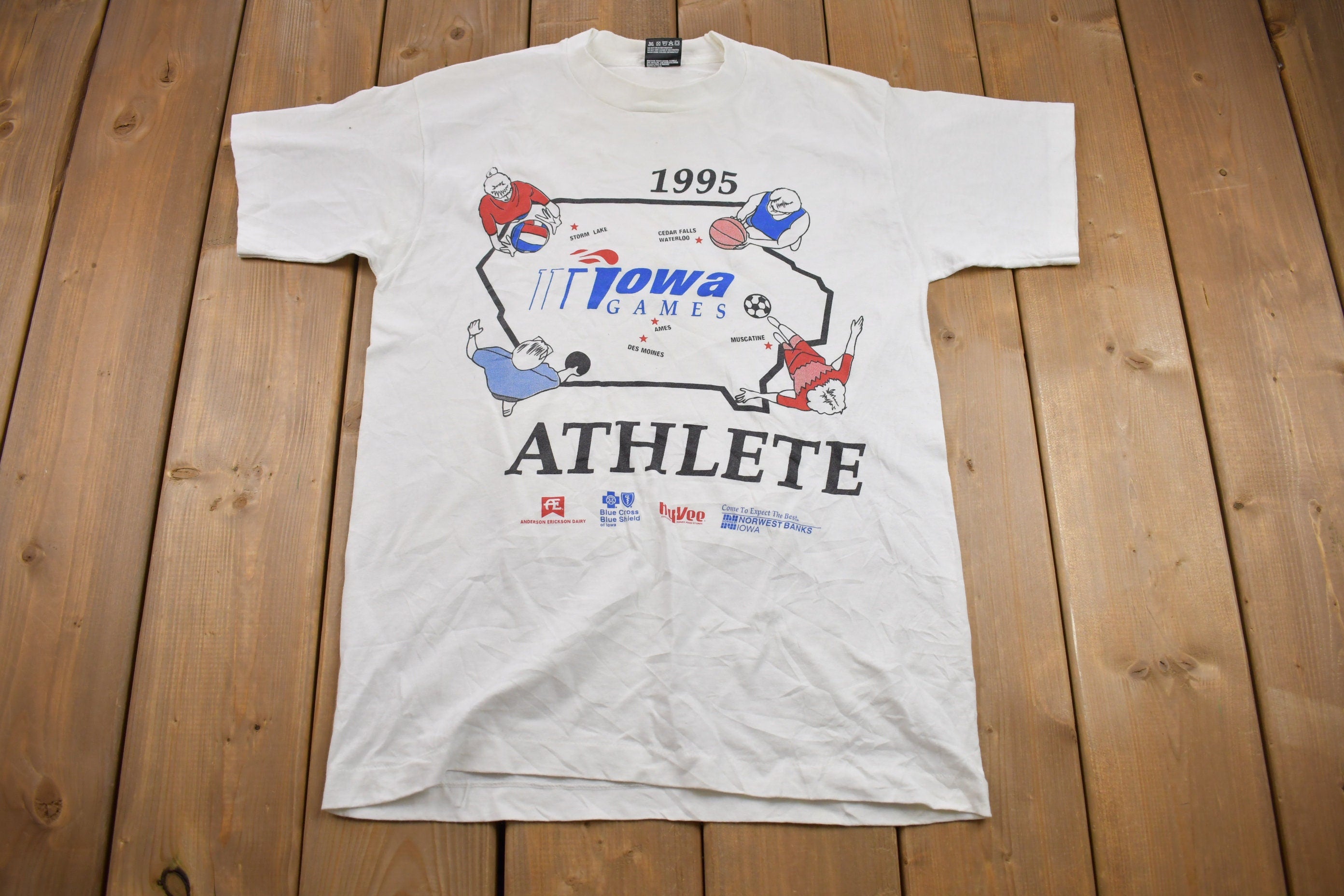 Vintage 1995 Iowa Games Athlete Graphic T Shirt