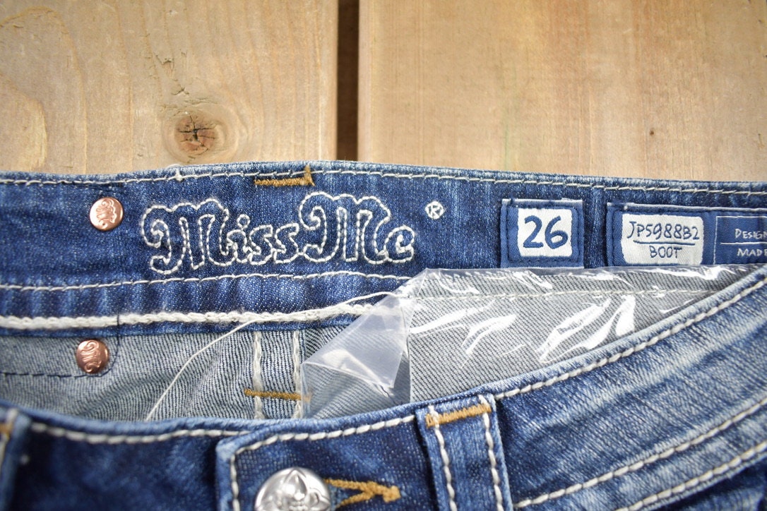 Vintage Y2K Miss Me Bedazzled Low Rise Jeans Size 26x31