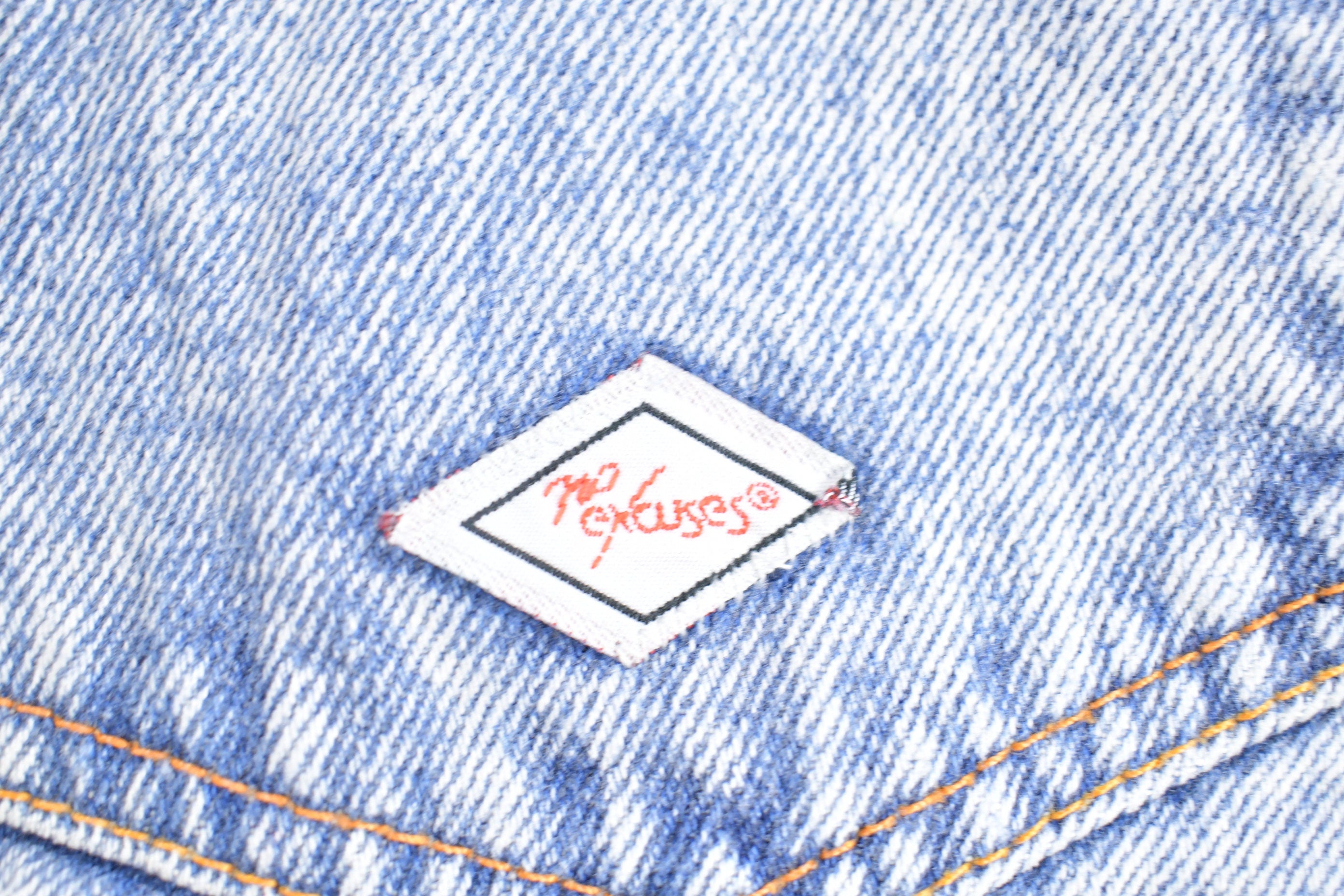 Vintage 1990s No Excuses Jean Size 34 x 27