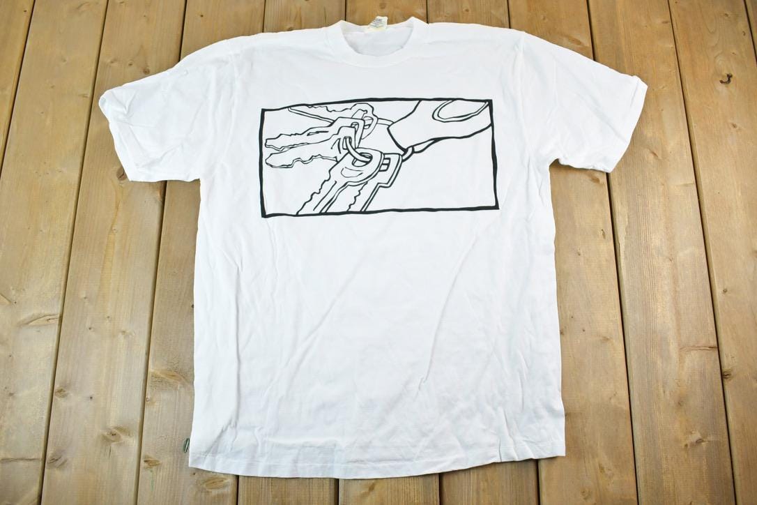 Vintage 1990s Car Keys Souvenir Single Stitch Graphic Print T-Shirt Made In USA