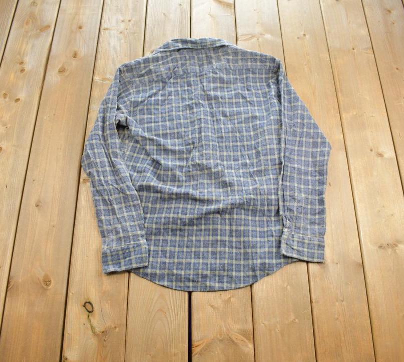 Vintage 1990s Rugged Wear Distressed Plaid Blank Button Up Shirt
