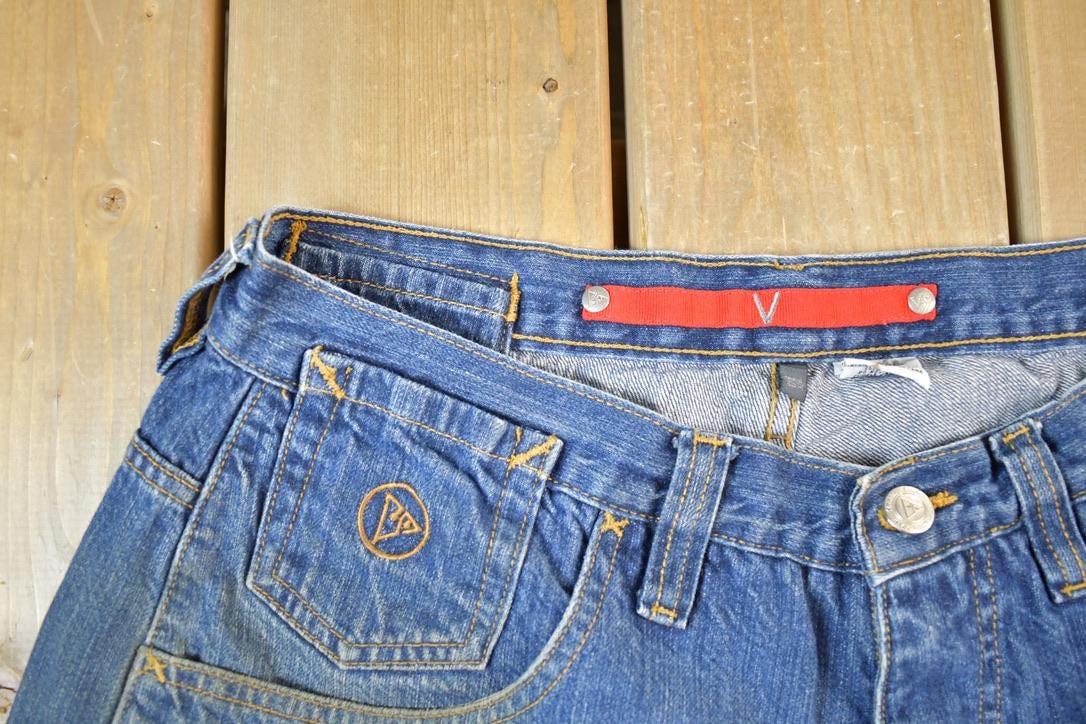 Vintage 1990s Vokal Hip Hop Baggy Denim Jean Shorts Size 34 x 11
