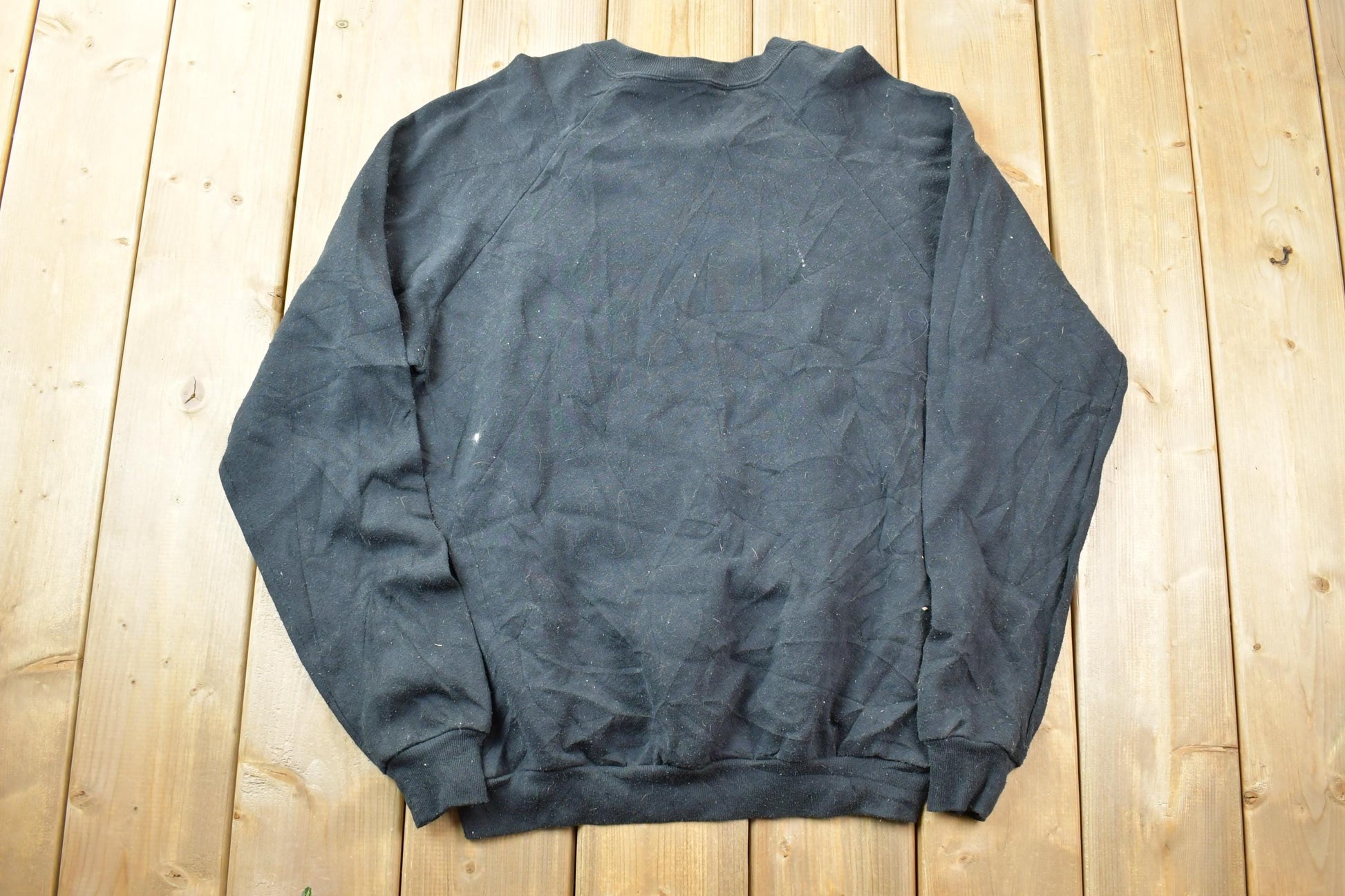 Vintage 1987 Wolf With Northern Lights Moon Theme Crewneck / Vintage Sweatshirt / Outdoorsman / Wilderness Sweatshirt / 80s Sweater