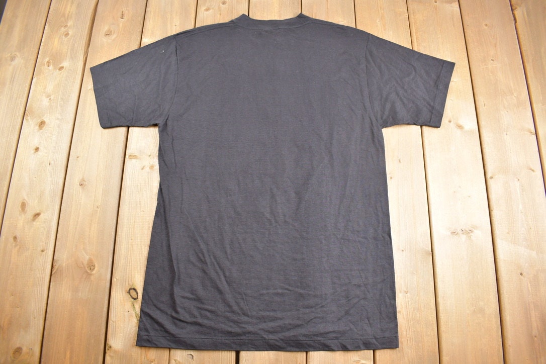 Vintage 1990s Grenada Tropical Souvenir T Shirt