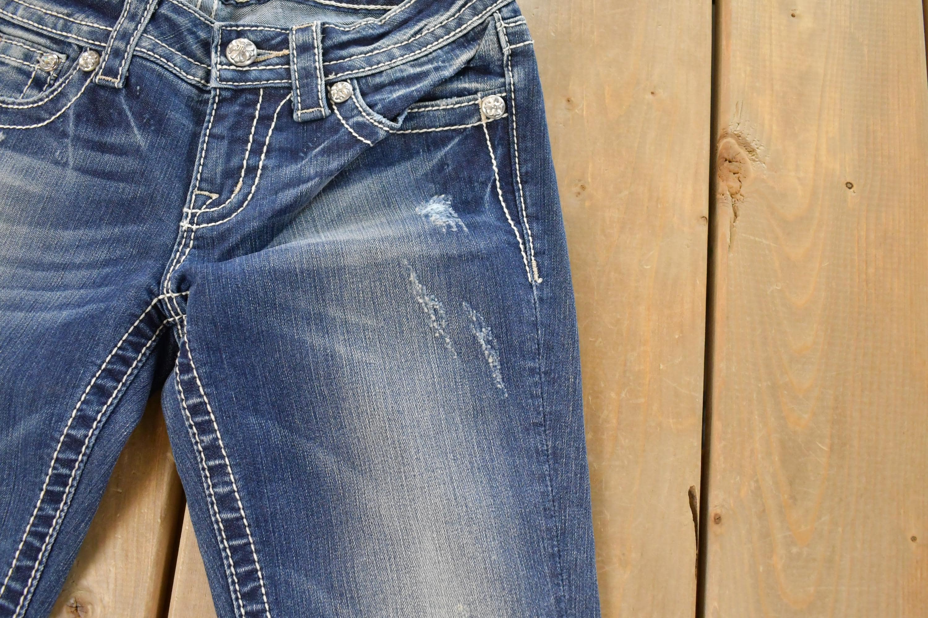 Vintage Deadstock Y2K Miss Me Bedazzled Low Rise Jeans Women's Size 26x31