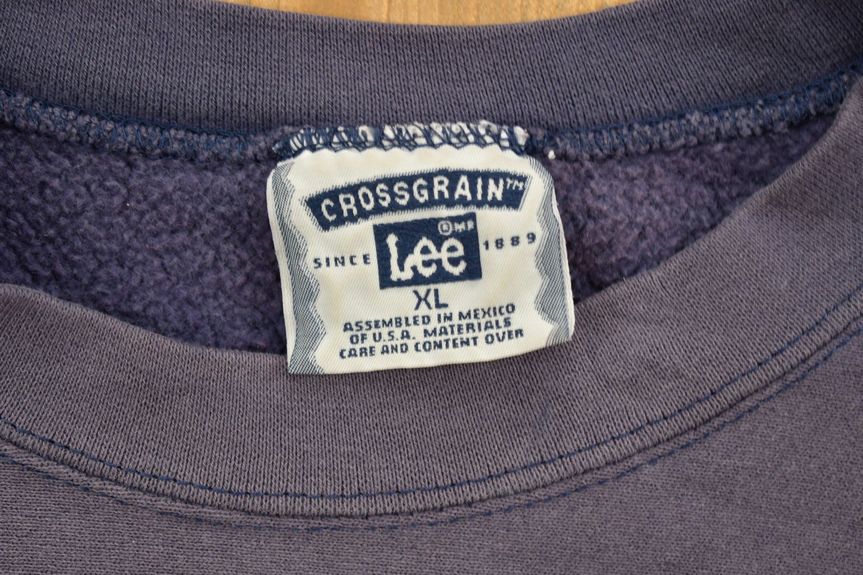 Vintage 1990s Lee BPS Surgeons Navy Crewneck Sweatshirt / 90s Crewneck / Vintage Blanks / Essential / Streetwear / 90s Blank