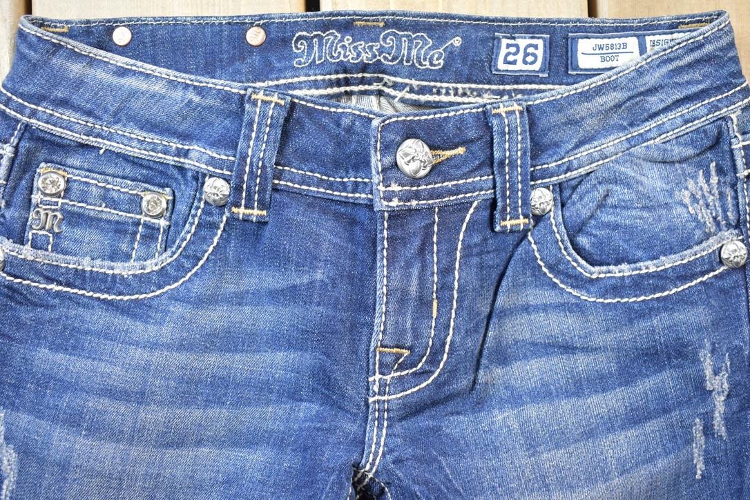 Vintage Y2K Miss Me Bedazzled Low Rise Jeans Size 26x31