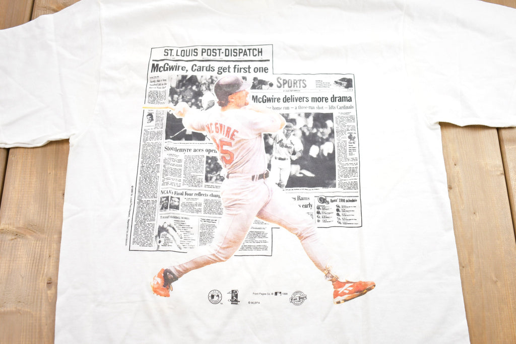 Vintage 1998 St. Louis Cardinals Graphic T-Shirt