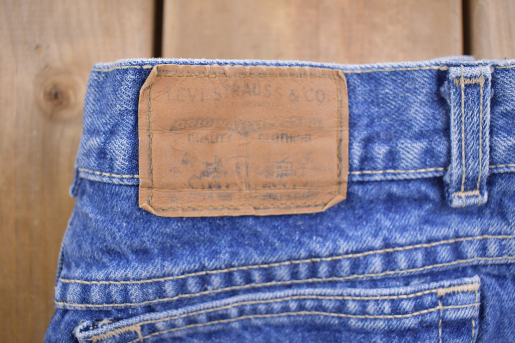 Vintage 1990s Levi's Pleated Jeans White Tab Jeans Size 26 x 28