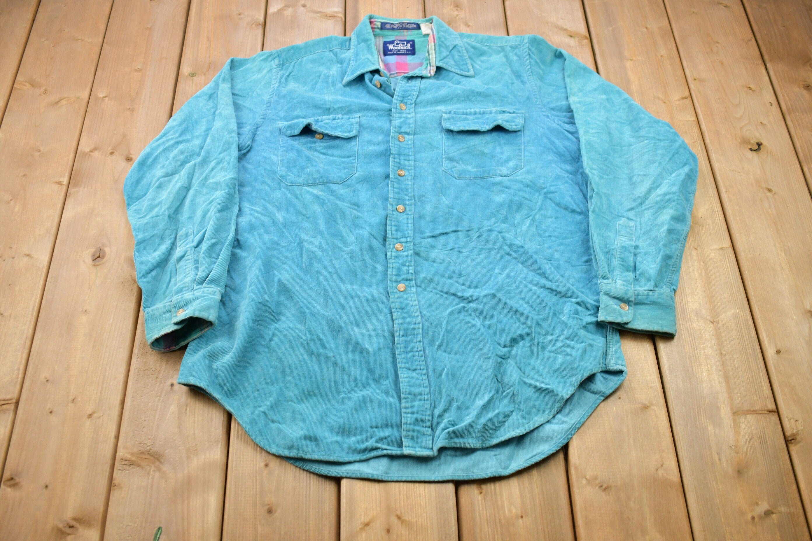 Vintage 1980s Woolrich Corduroy Button Up Shirt