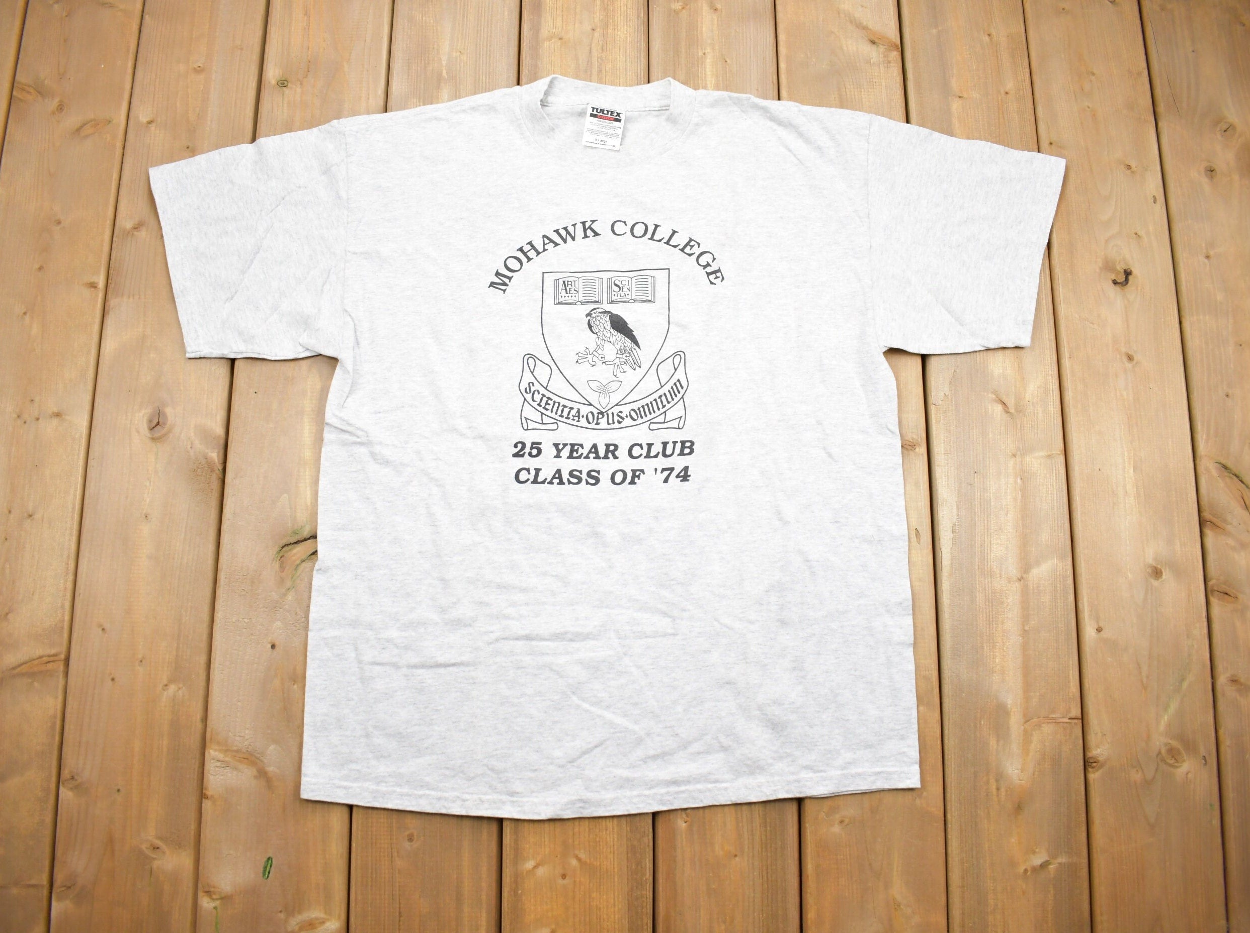 Vintage 1990s Mohawk College Collegiate T-Shirt