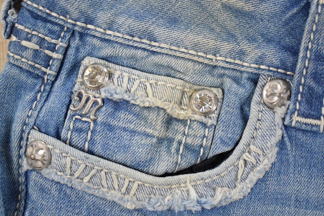 Vintage Deadstock Y2K Miss Me Bedazzled Low Rise Jeans Women's Size 26x31