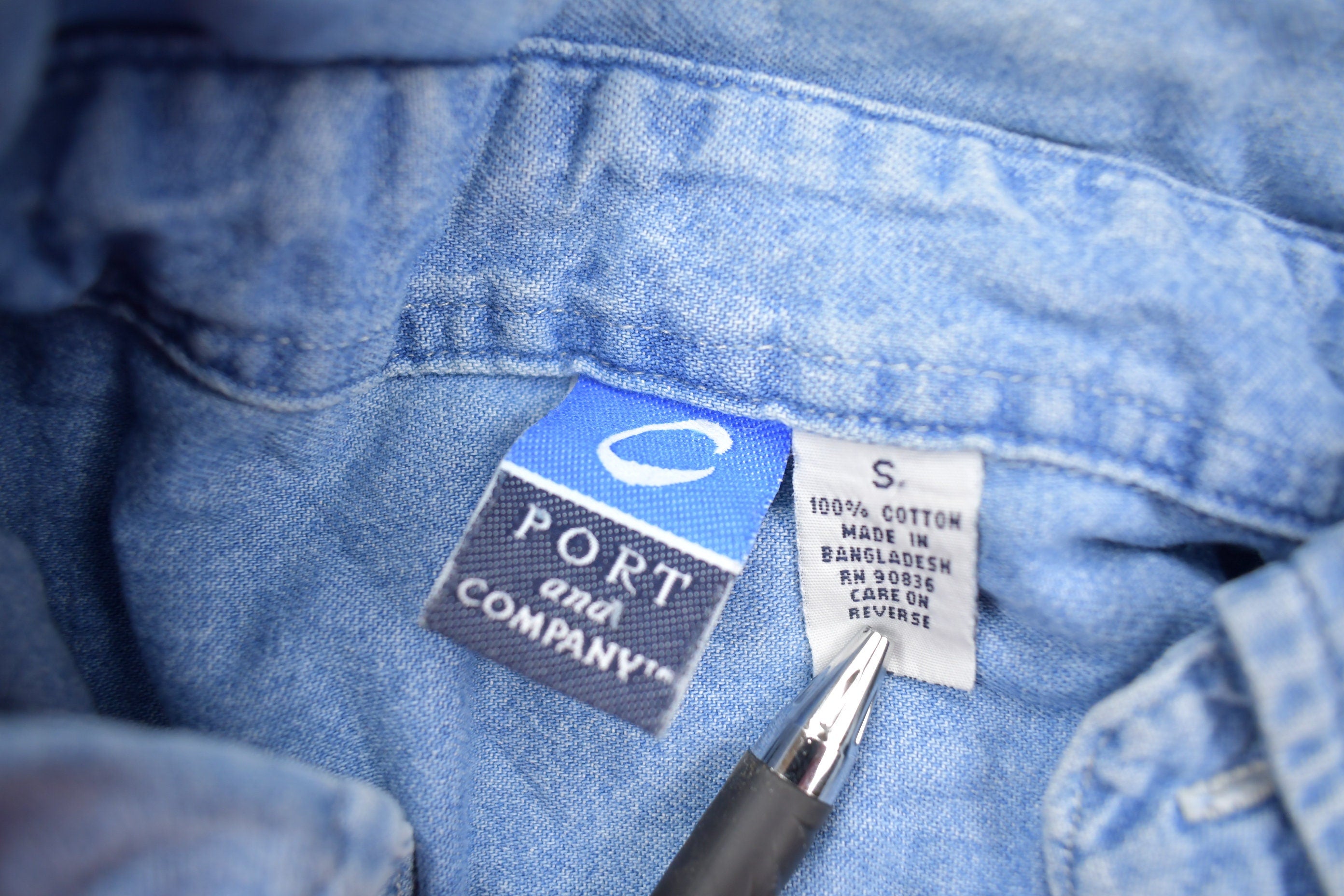 Vintage 1990s Port Embroidered Utah Denim Button Up Shirt