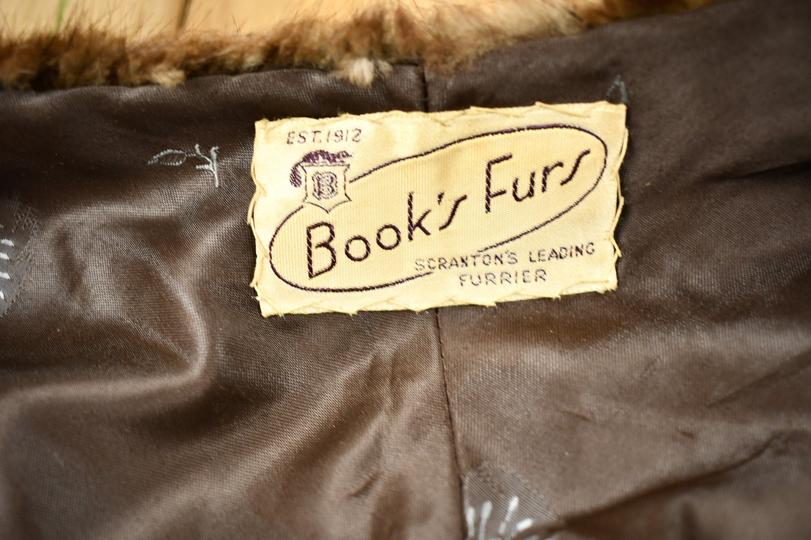 Vintage 1950s Book's Fur Mink Fur Stole