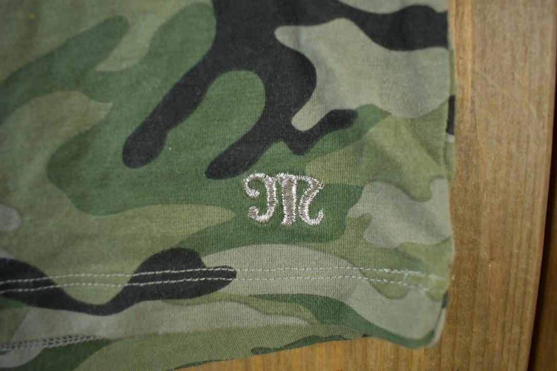 Vintage 1990s Vigoss Studio Women's Crown Graphic Camo Tank Top