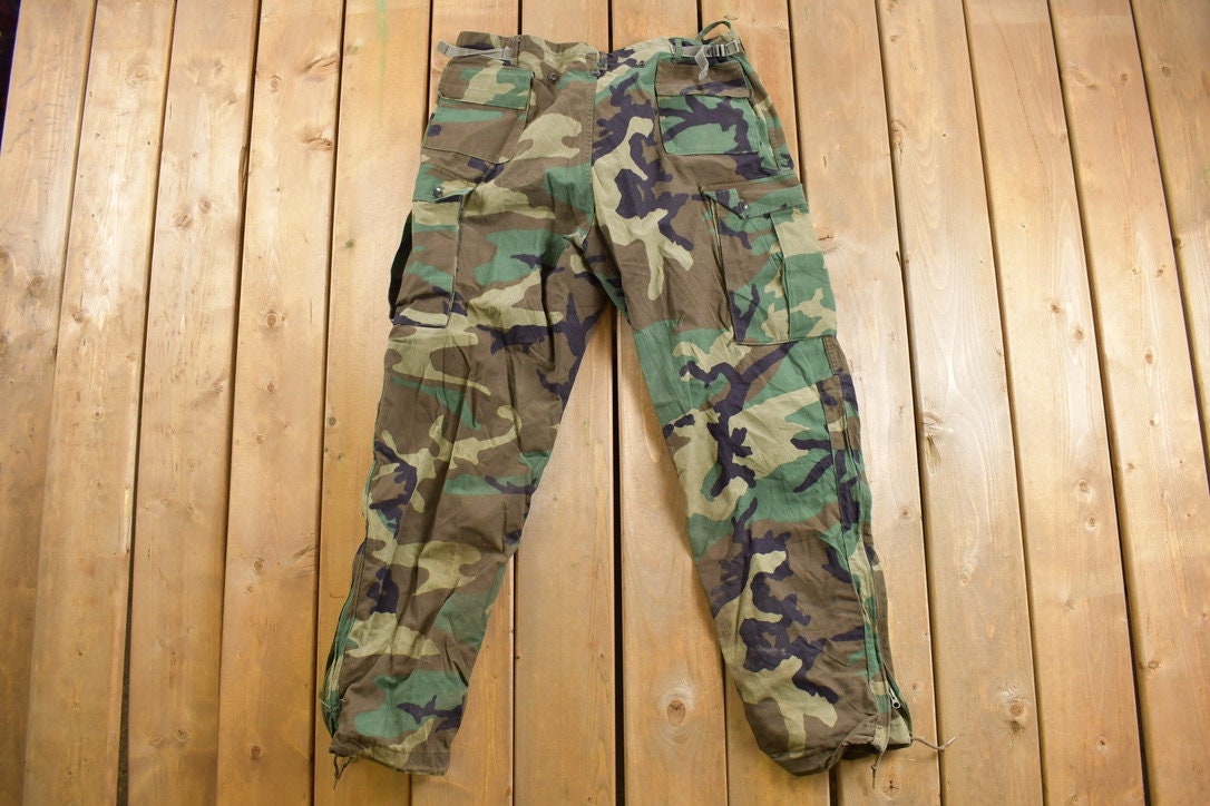 Vintage 1980s Army Woodland Camouflage Cargo Pants