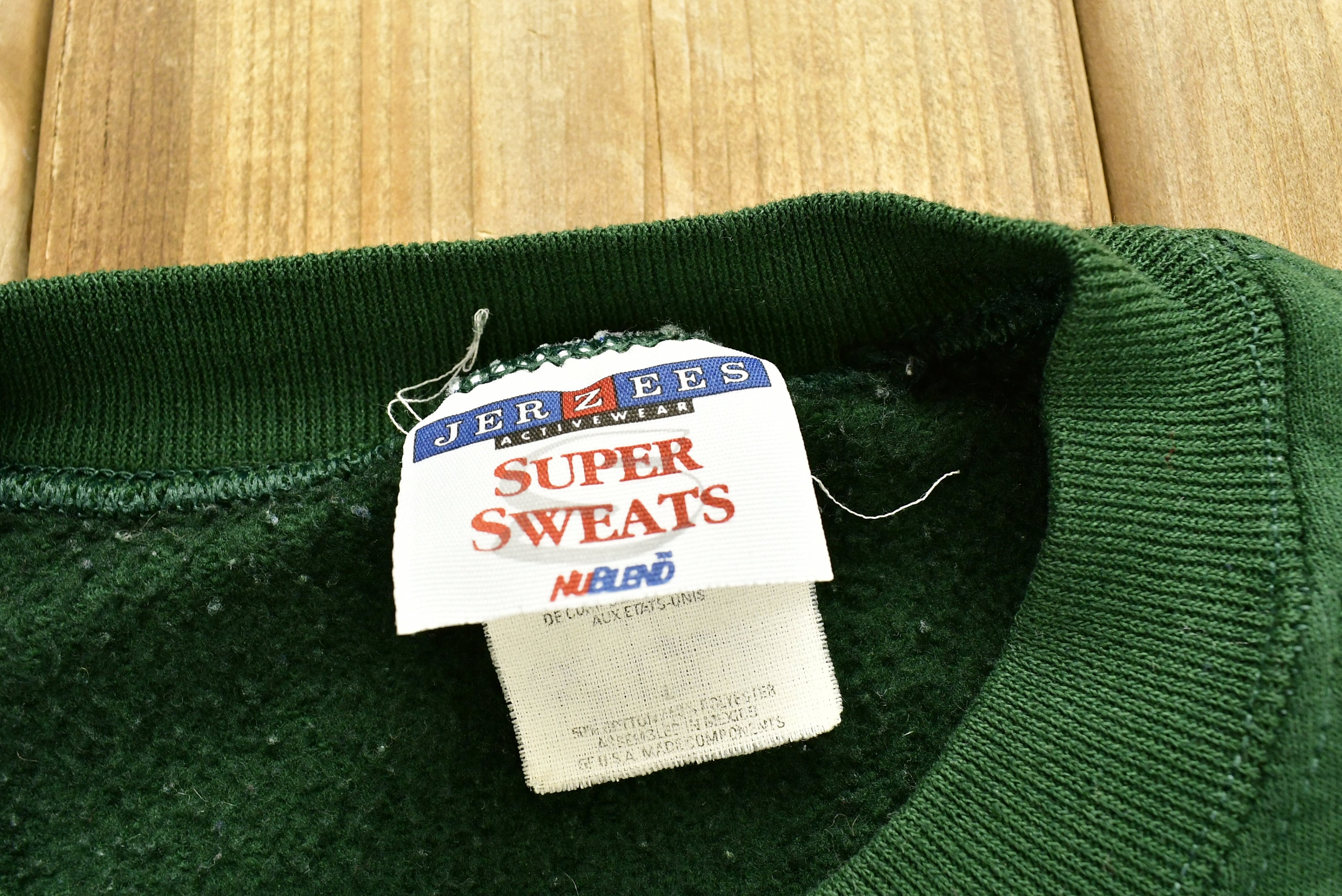 Vintage 1990s Flower Embroidered Graphic Crewneck Sweatshirt