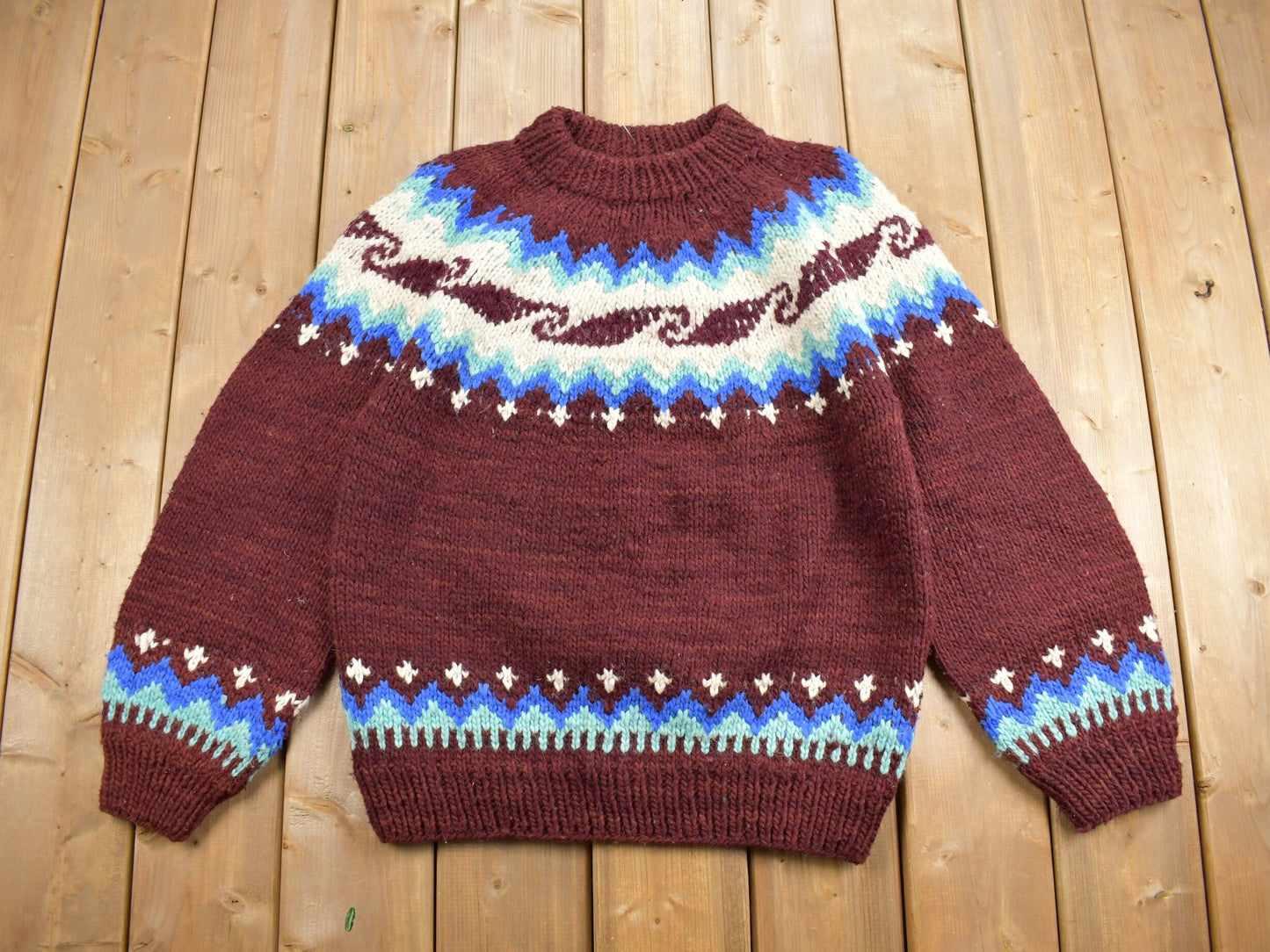 Vintage 1970s Hand Made 100% Wool Nordic Knit Sweater Apres Ski / Vintage Crewneck / Outdoorsman / Vintage Knit / Winter Sweatshirt