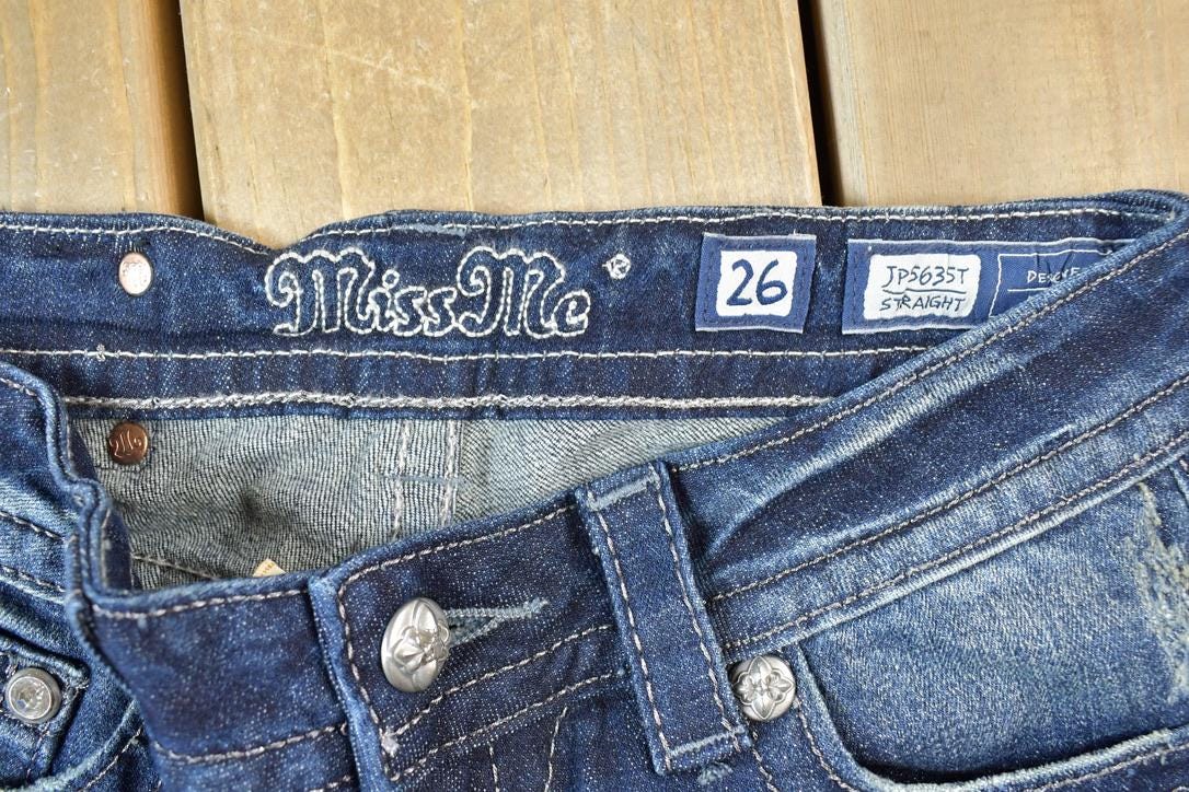 Vintage Y2K Miss Me Bedazzled Low Rise Jeans Size 26x31