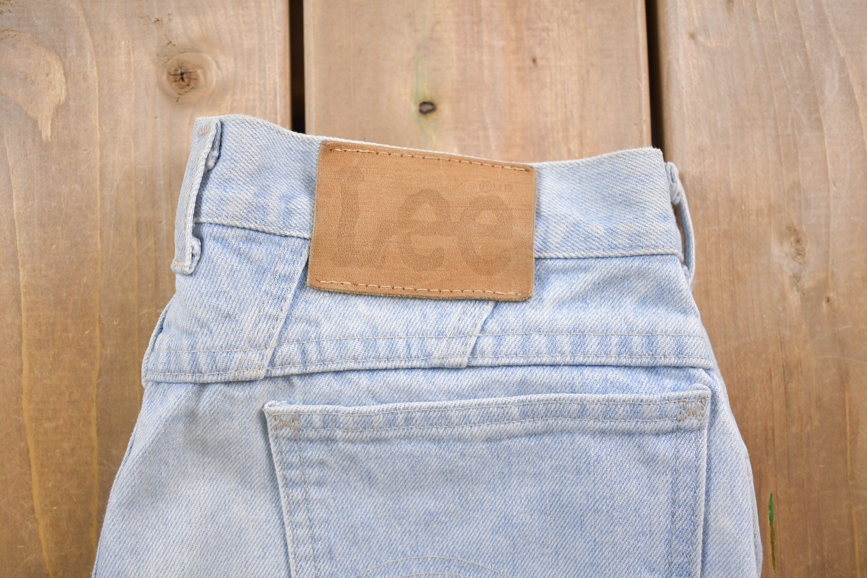 Vintage 1990's Lee Light Wash Blue Denim 28 x 29
