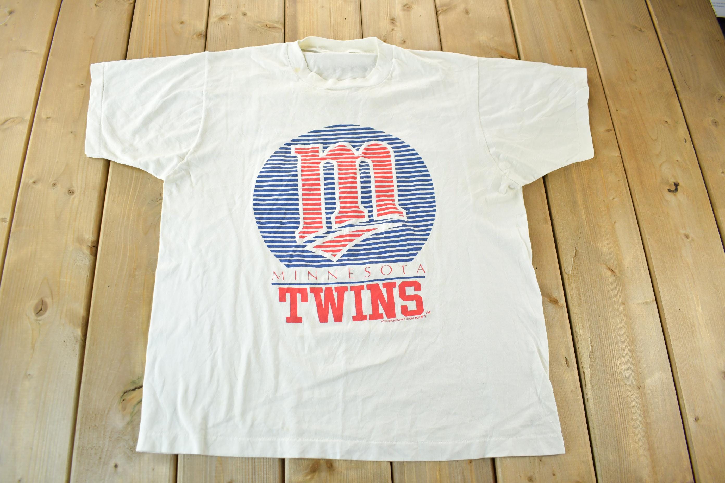 Vintage 1989 Minnesota Twins MLB Graphic T-Shirt
