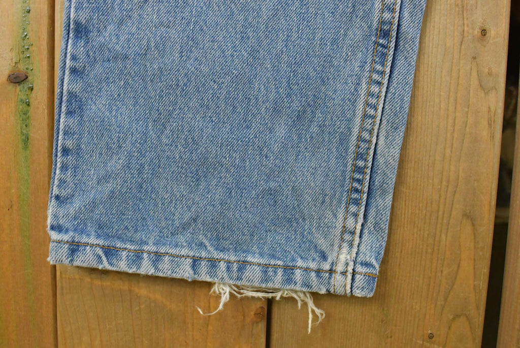 Vintage 1990s Levi's Distressed 505 Regular Straight Denim Jeans Men's 33 x 32 / 90s Levi's / Classic Americana / Made in Canada