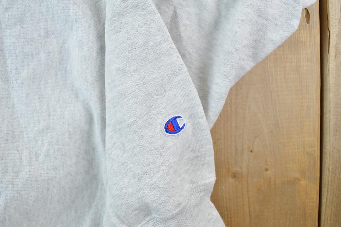 Vintage 1990s UNC Wilmington Seahawks Champion Reverse Weave Crewneck Sweatshirt