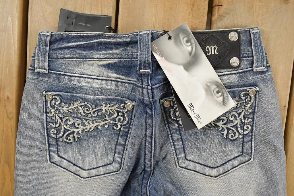 Vintage Deadstock Y2K Miss Me Bedazzled Low Rise Jeans Women's Size 26x31