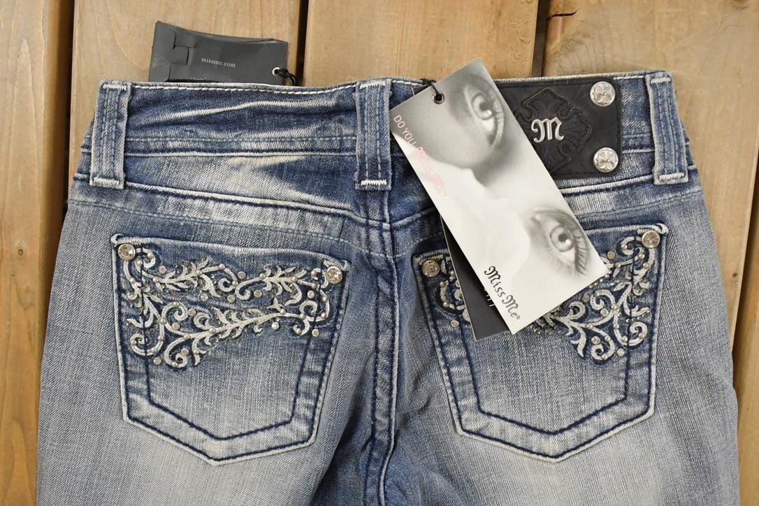 Vintage Deadstock Y2K Miss Me Bedazzled Low Rise Jeans Women's Size 26x31