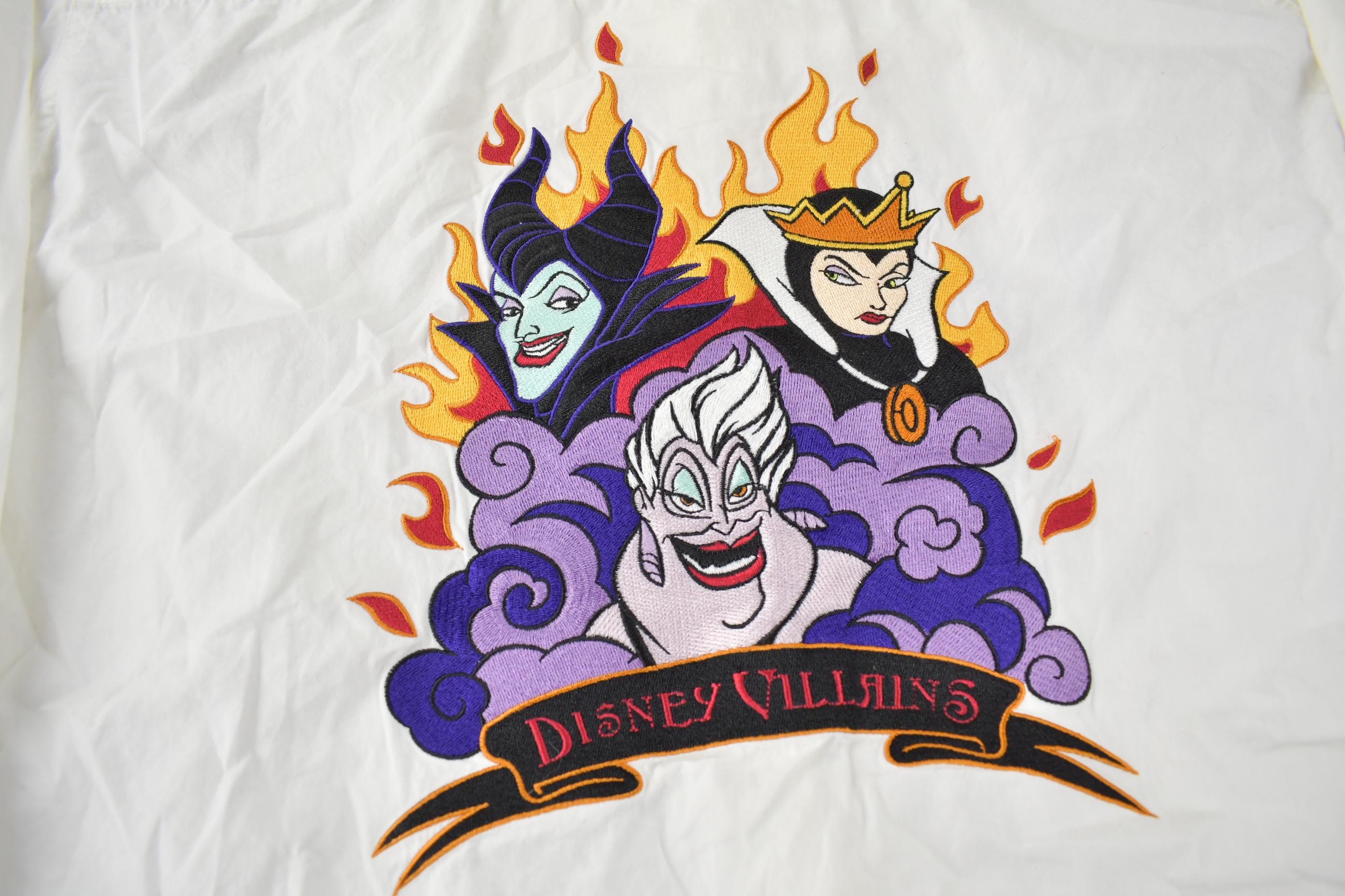 Vintage 1990s The Disney Catalog Disney Villains Embroidered Button Up Shirt Size XL