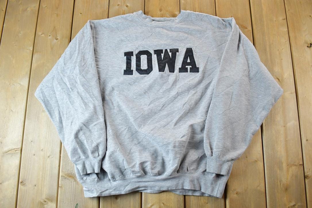 Vintage 1990s Iowa University Collegiate Crewneck
