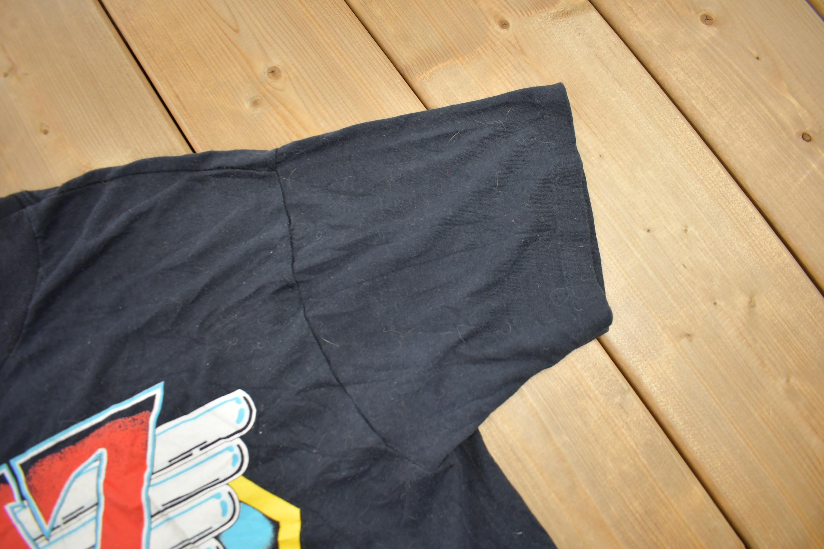 Vintage 1989 Taz Born To Be Wild Biker Graphic Looney Tunes T-Shirt