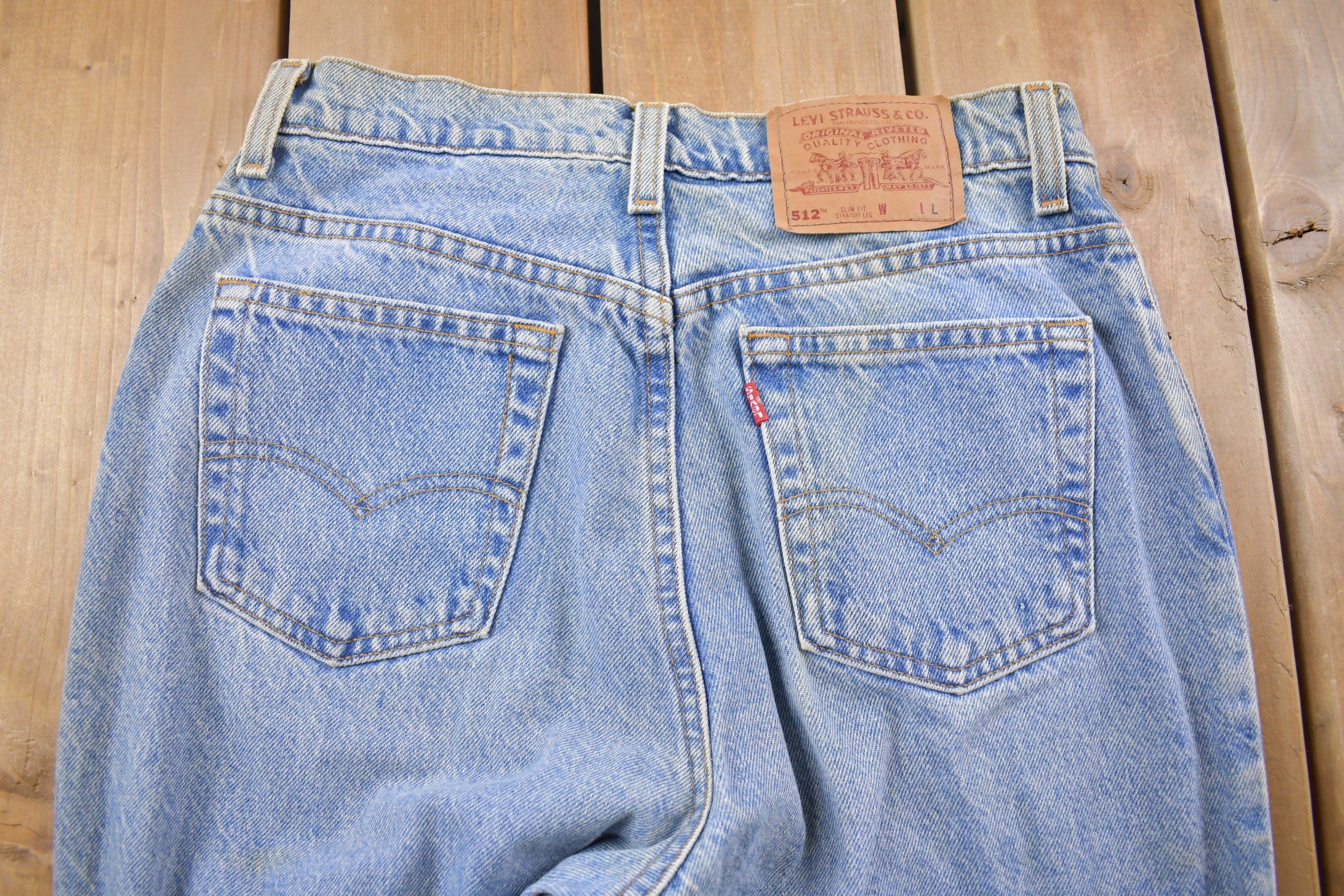 Vintage 1990s Levi's 512 Red Tab Jeans Size 28 x 33