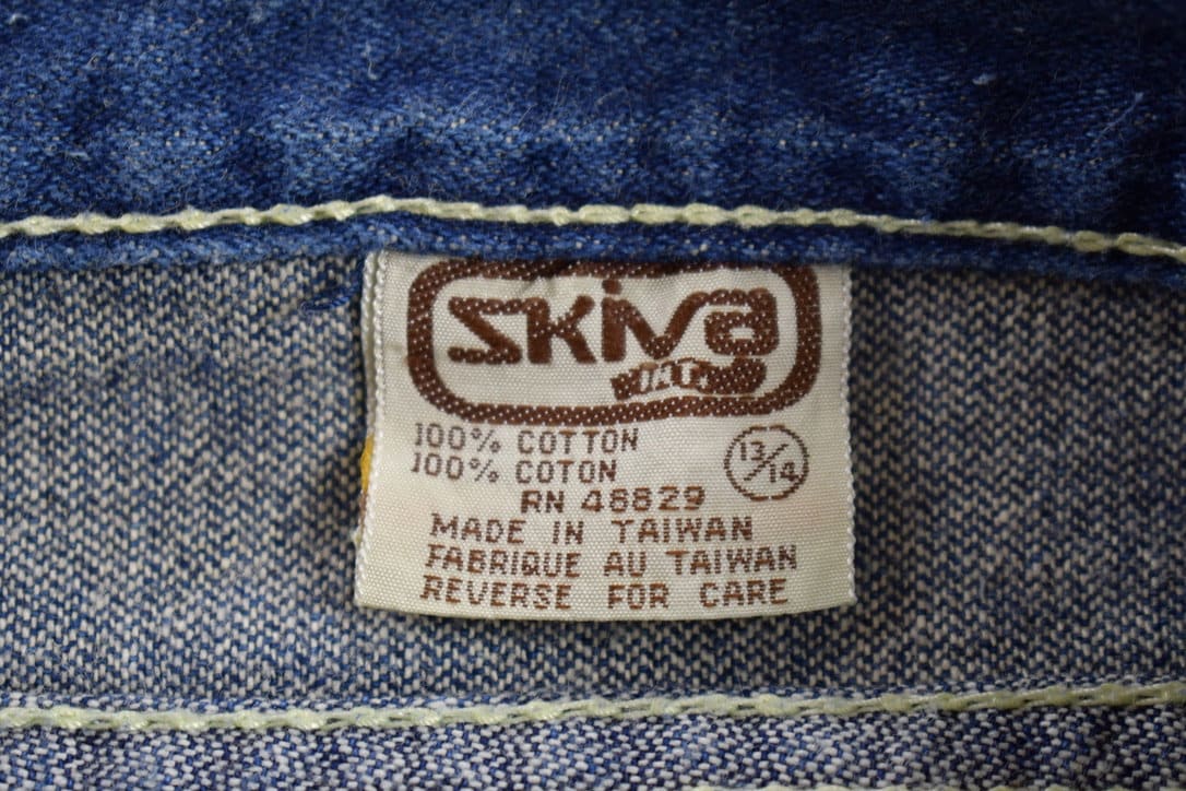 True Vintage 1980s Skiva Denim Skirt Size 30 x 30.5