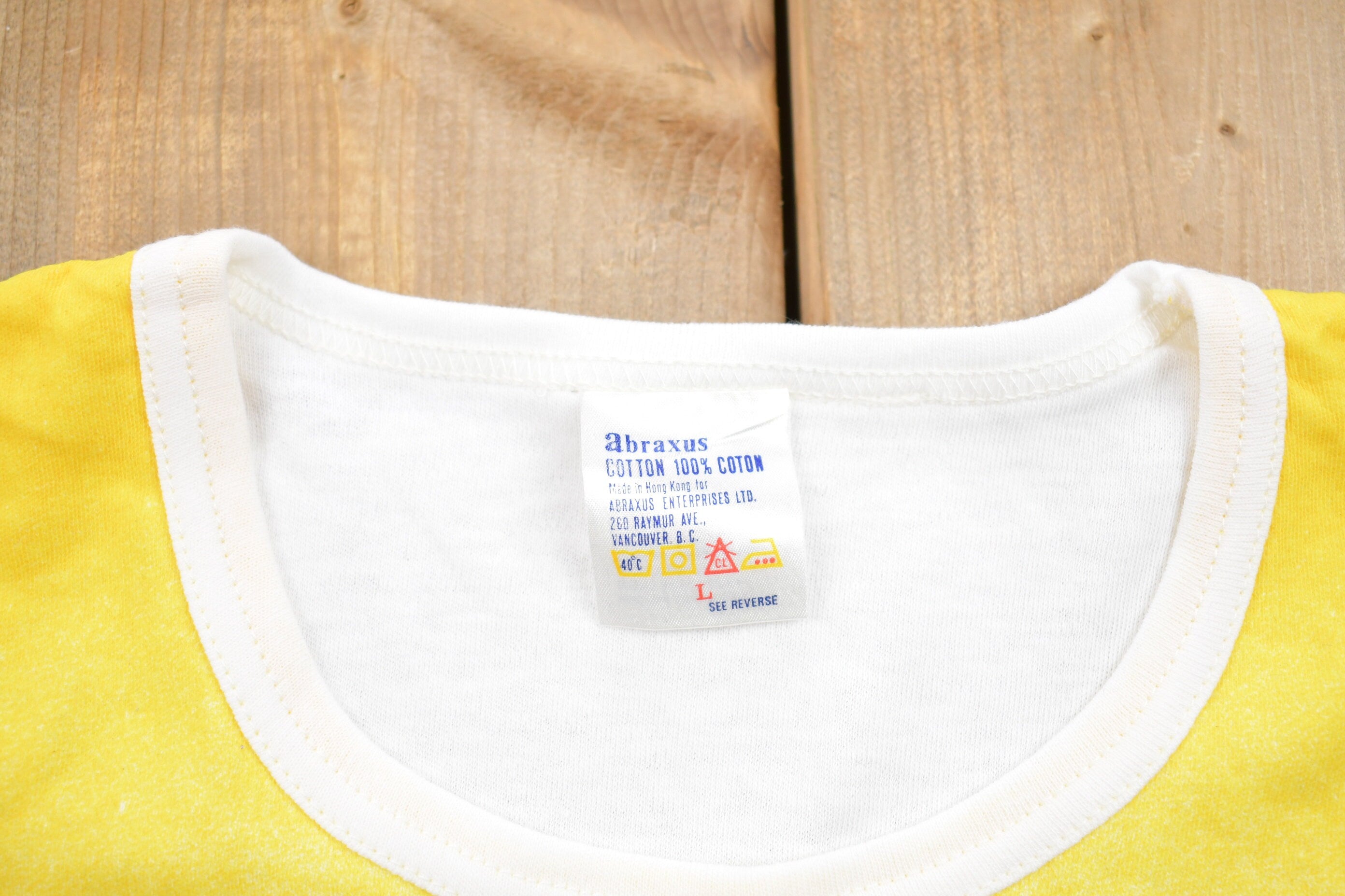 Vintage 1970s Contrast Faded Graphic T-Shirt