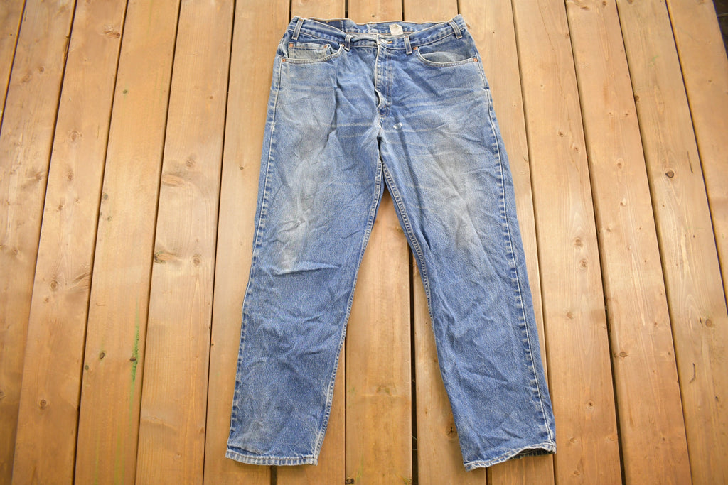Vintage 1990s Levi's 550 Relaxed Fit Medium Wash Jeans Size 36 x 29.5