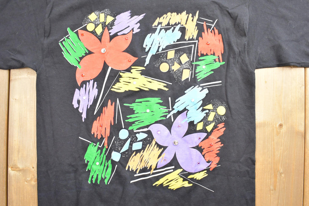 Vintage 1990s Palm Springs Yacht Club Flower Design Graphic T-Shirt