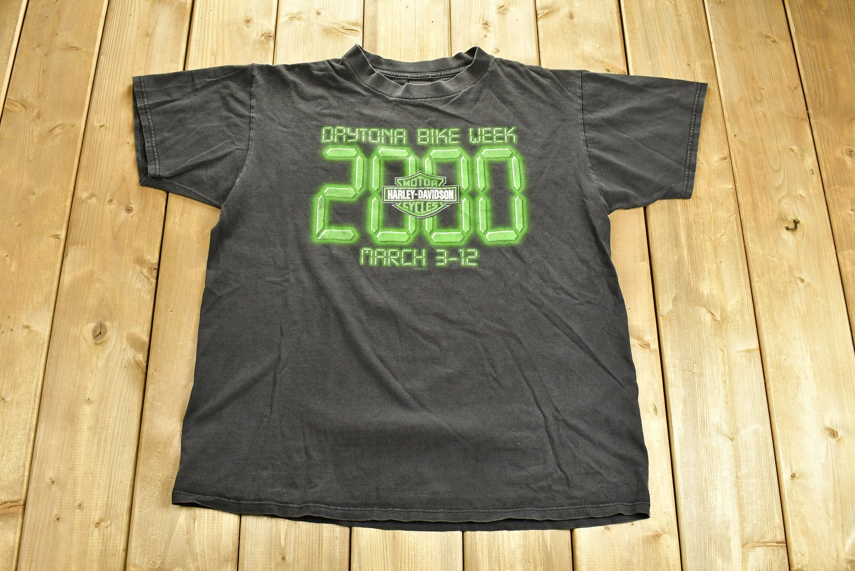 Vintage 1999 Harley Davidson Motorcycles Daytona bike Week 2000 T-Shirt