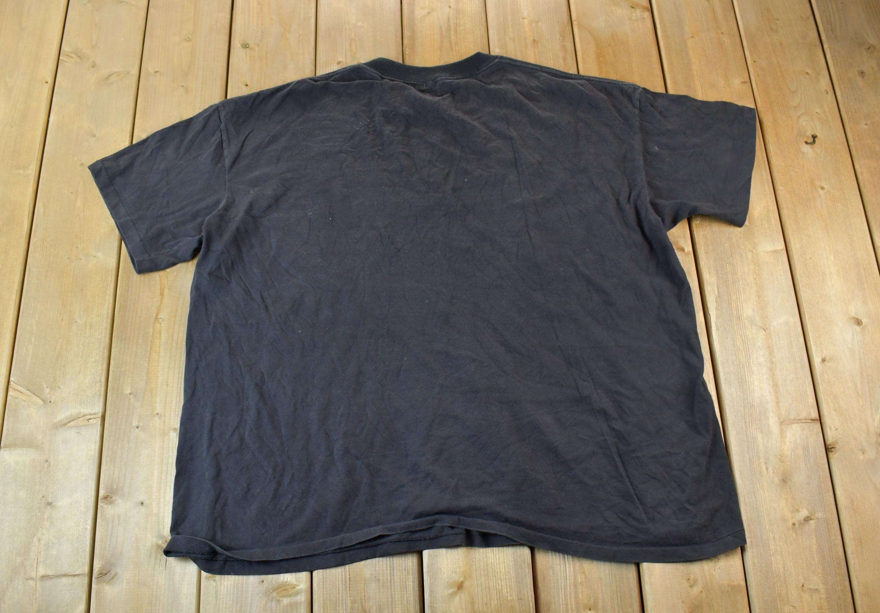 Vintage 1990s World Peace Graphic T-Shirt