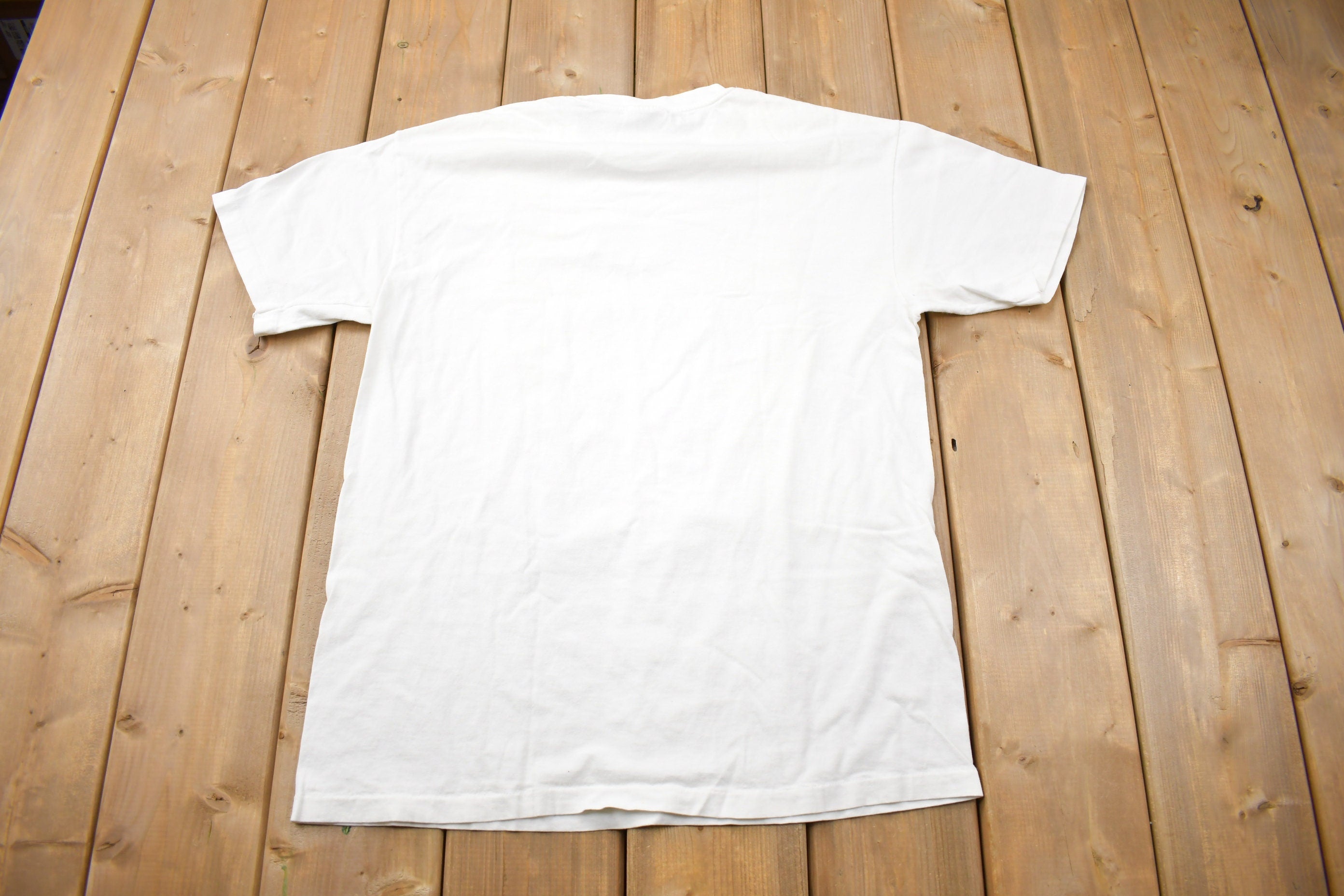Vintage 1990s Cheers Boston Graphic T-Shirt
