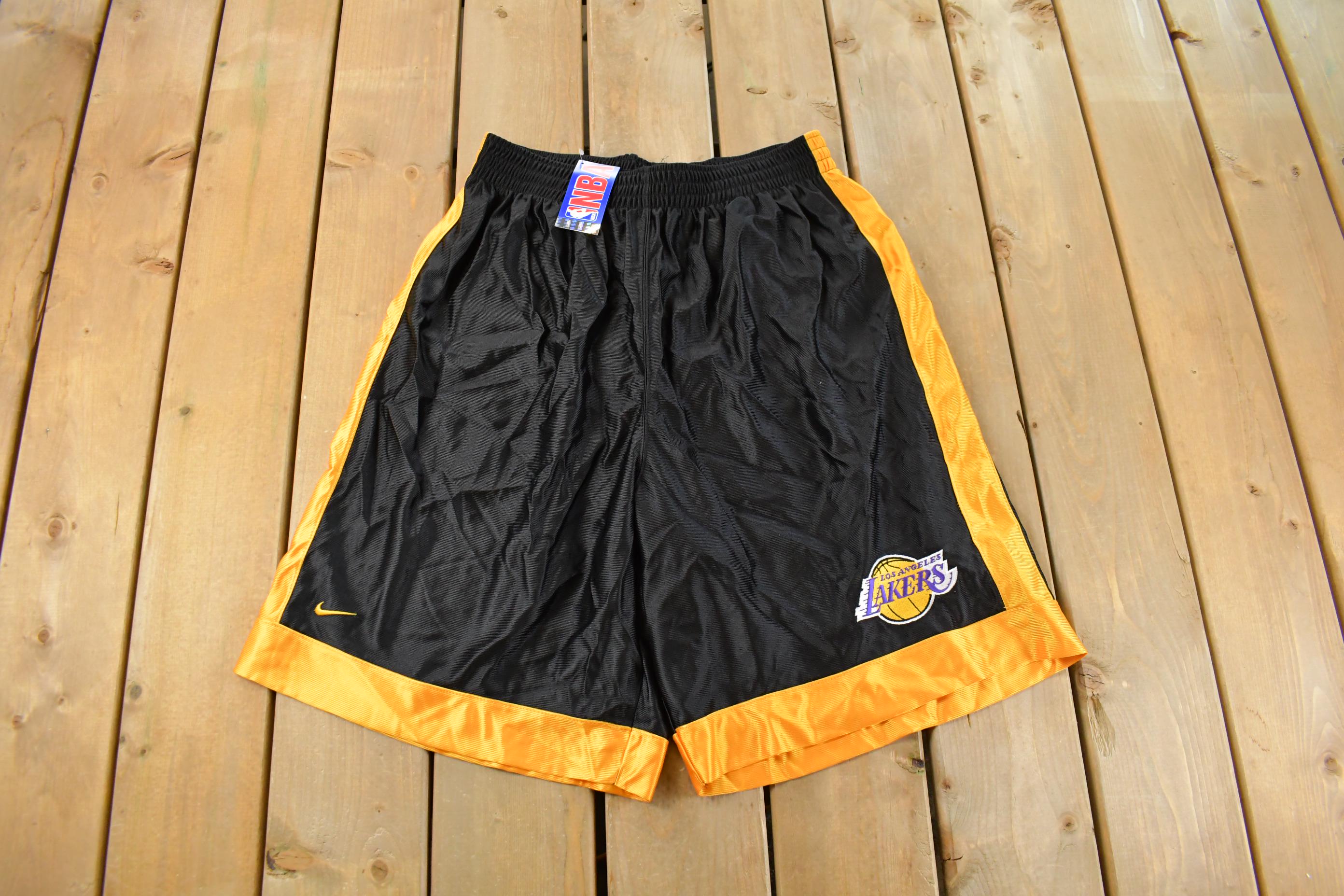 Vintage 2000s DEADSTOCK Los Angeles Lakers NBA Nike Basketball Shorts Men's XL