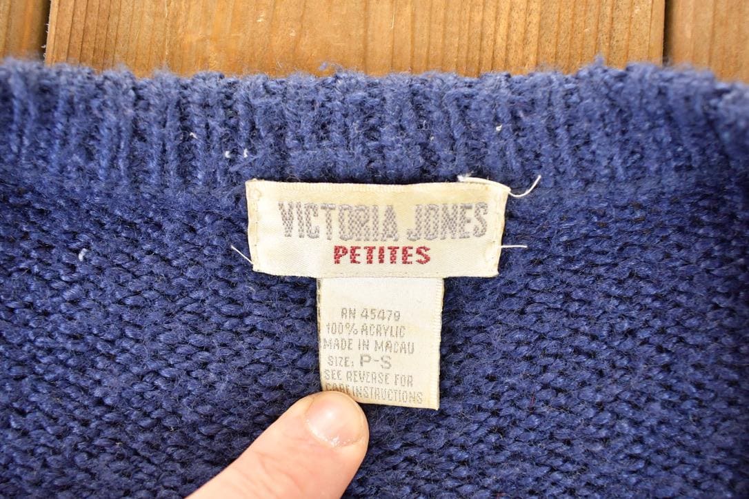 Vintage 1980s Victoria Jones Petites Abstract Knit Cardigan Sweater Women's S / Preppy Knit Cardigan / Fancy Knit Vintage Cardigan