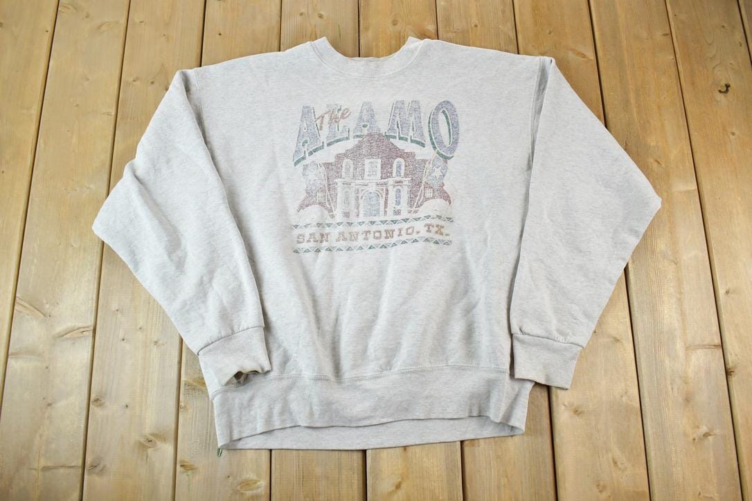Vintage 1990s The Alamo Souvenir Crewneck Sweatshirt Made In USA