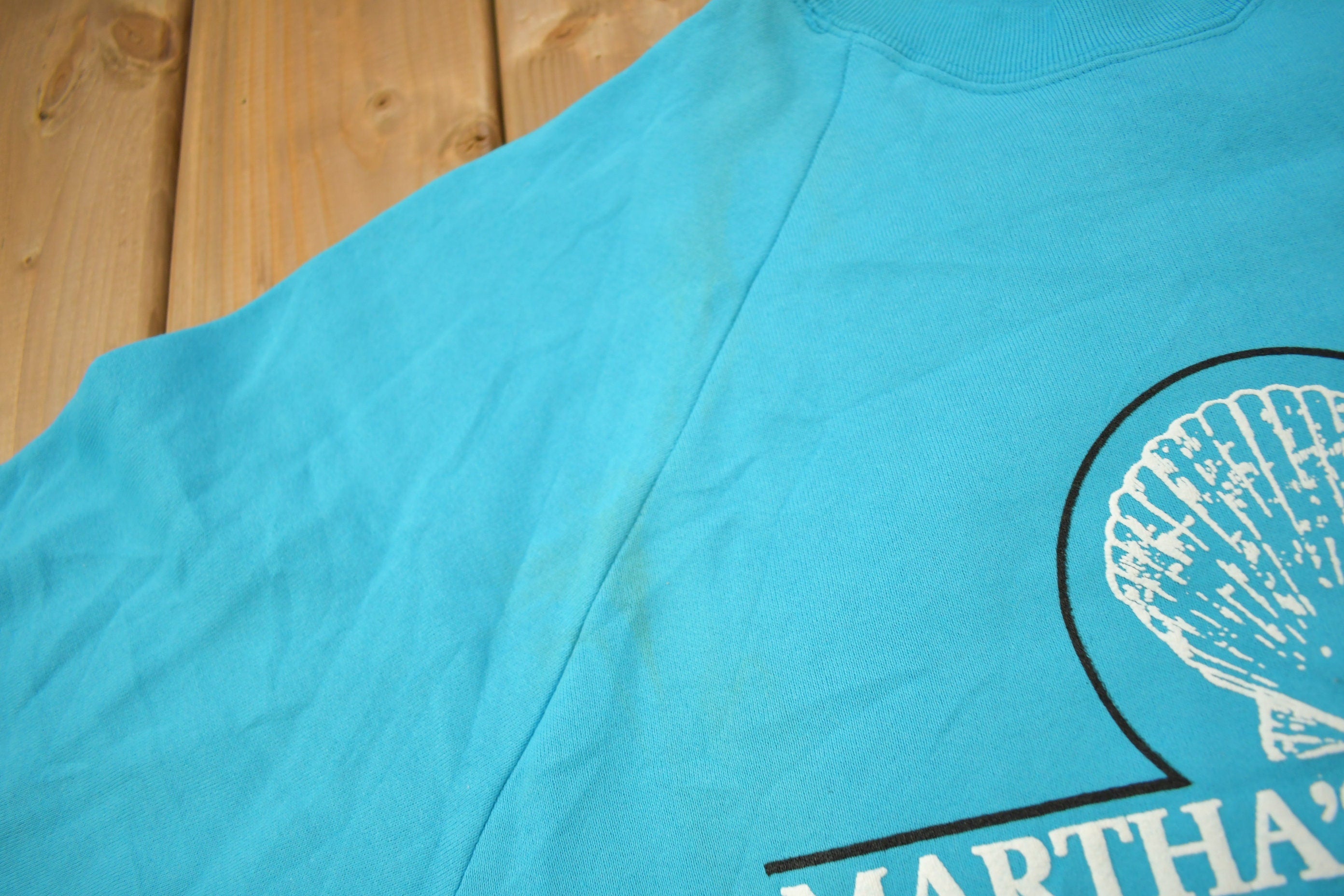 Vintage 1990s Martha's Vineyard Raglan Crewneck Sweatshirt