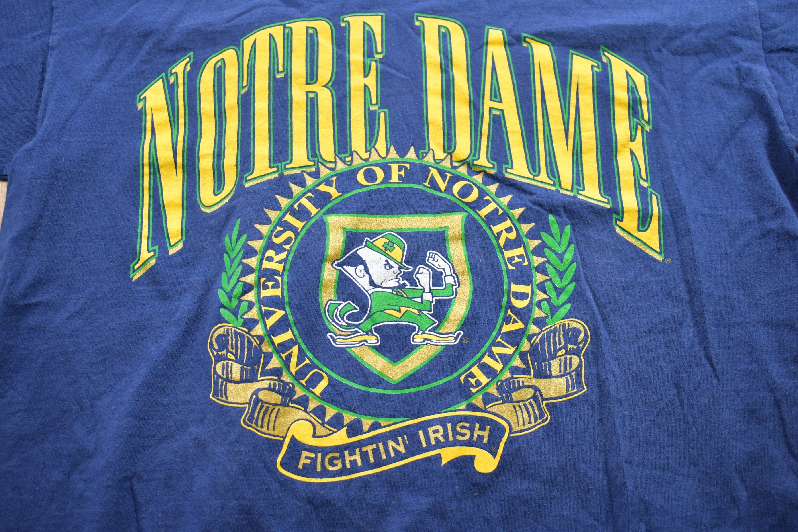 Vintage 1990s University of Notre Dame Fighting Irish Collegiate T-Shirt