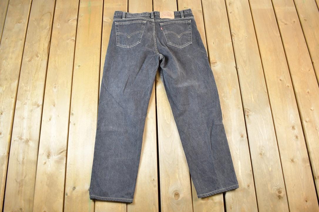 Vintage 1990s Levi Strauss Red Tab Denim Jeans Size 36 x 36 Made In USA