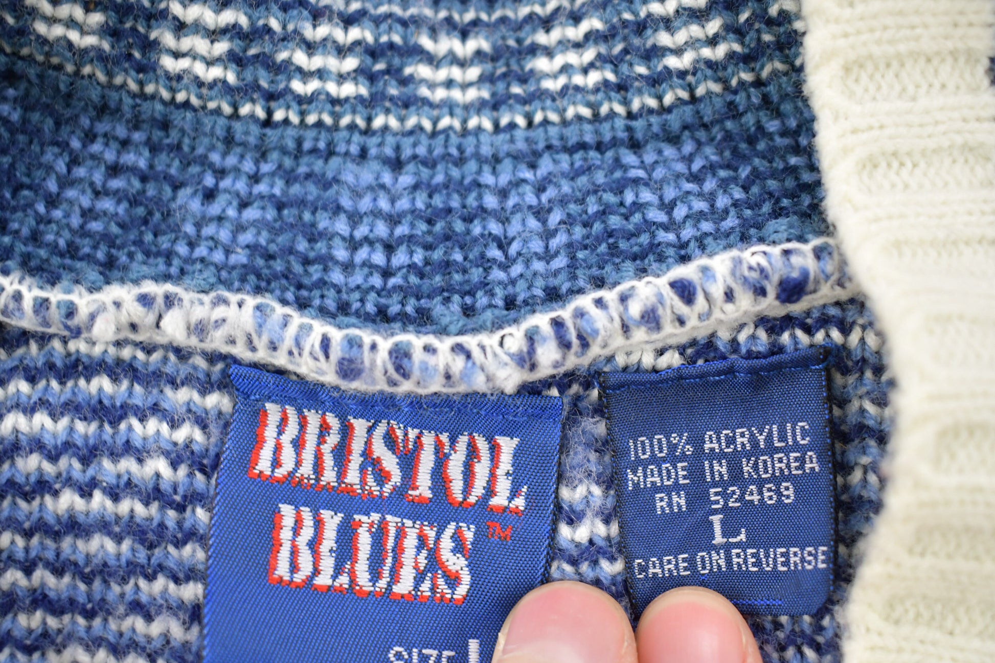 Vintage 1990s Bristol Blues Abstract Print Knitted V-Neck Sweater / Vintage 90s V-Neck / All Over Pattern / Sweatshirt / Abstract Pattern